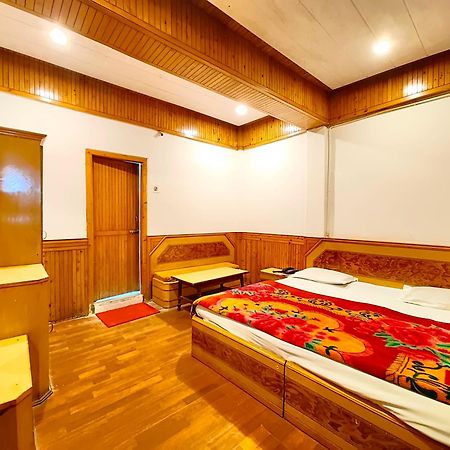 Hotel Shalimar The Mall Road Nainital Exterior photo