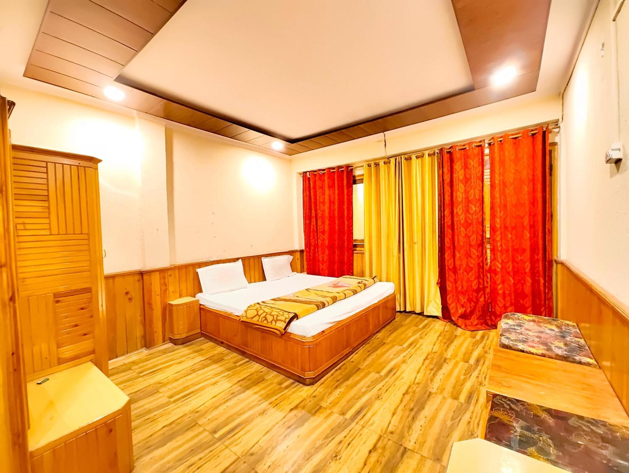Hotel Shalimar The Mall Road Nainital Exterior photo